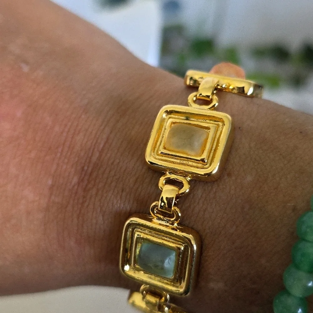 Gold Square Link Bracelet with Frosted Acrylic Glass Stones - Picture 7 of 10